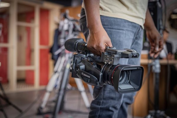 Canon XF605 4K UHD Professional Camcorder Black-12